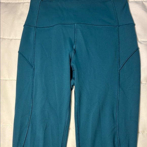 Lululemon In Movement Tight 25" Bermuda Teal High-Waisted Leggings - Picture 4 of 15